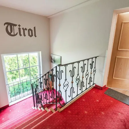 Living-Apart Anita Hotel 3*