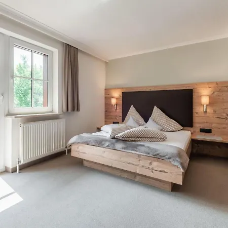Living-Apart Anita Hotel 3*