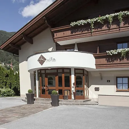 Living-Apart Anita Hotel