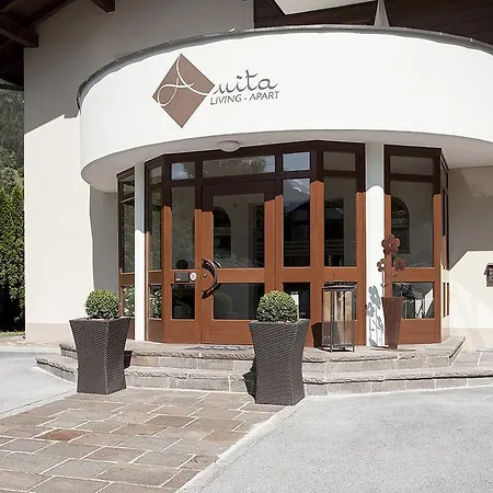 Living-apart Anita 3*