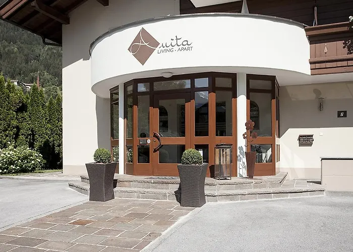 Living-apart Anita 3*