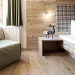 Living-apart Anita 호텔 3*