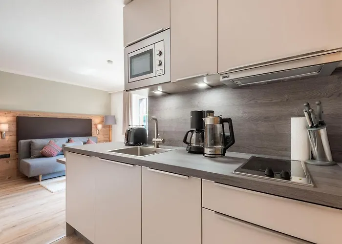 Living-apart Anita Otel Oetz