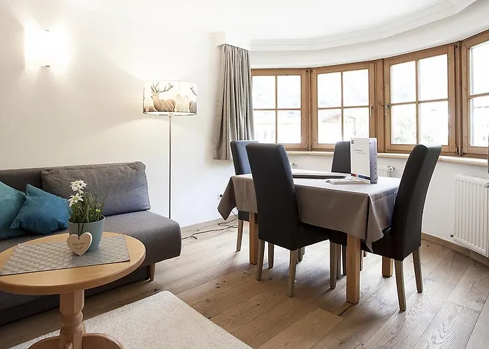 Living-apart Anita Otel Oetz